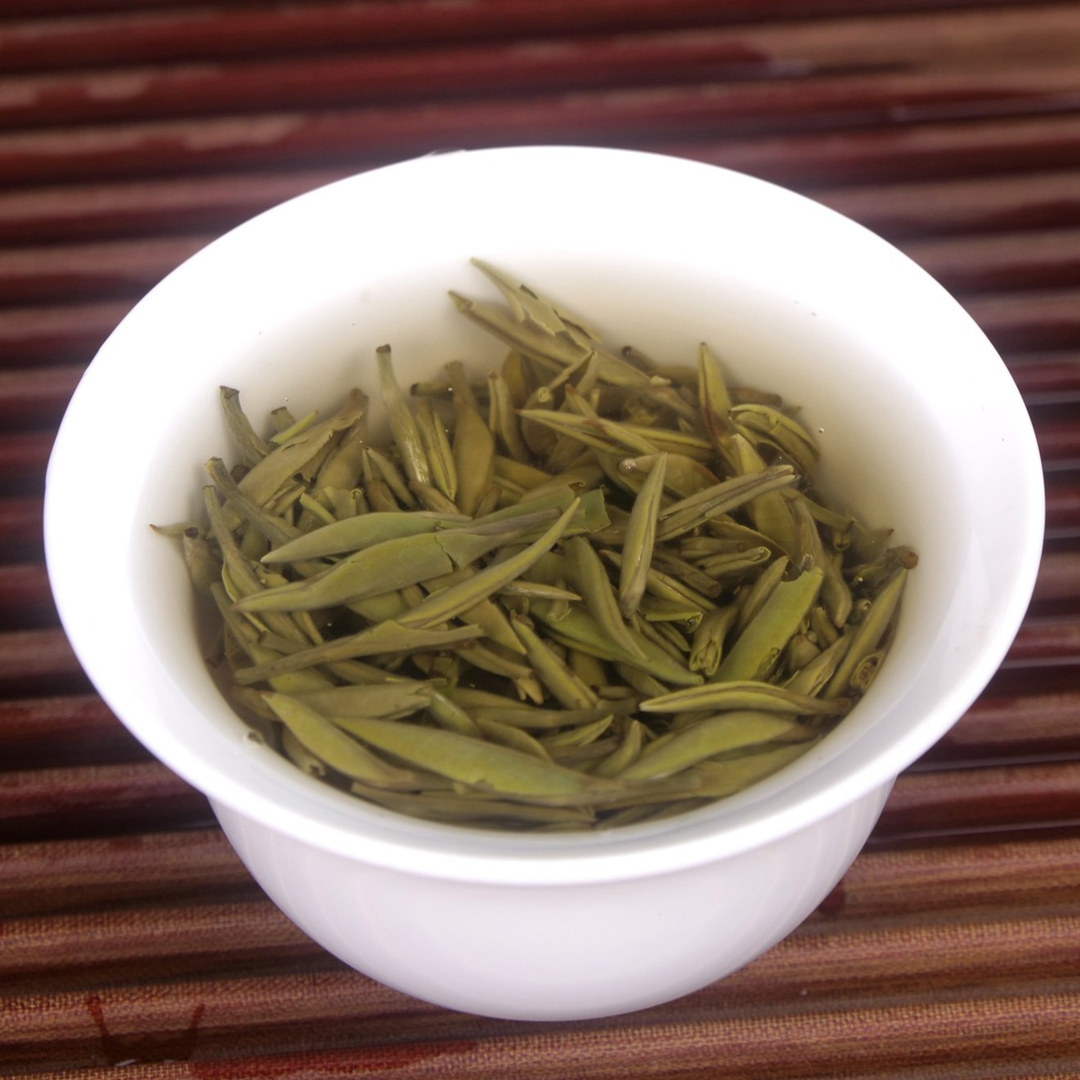 Silver Needle white tea (bai hao yin zhen )