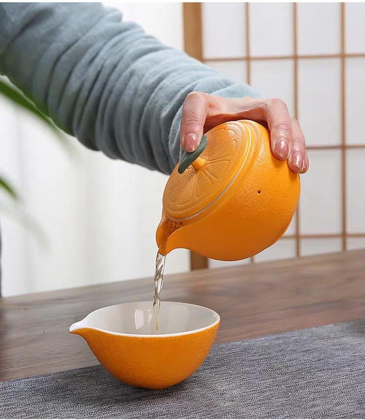 Portable Gongfu tea set , can be carried easily while traveling